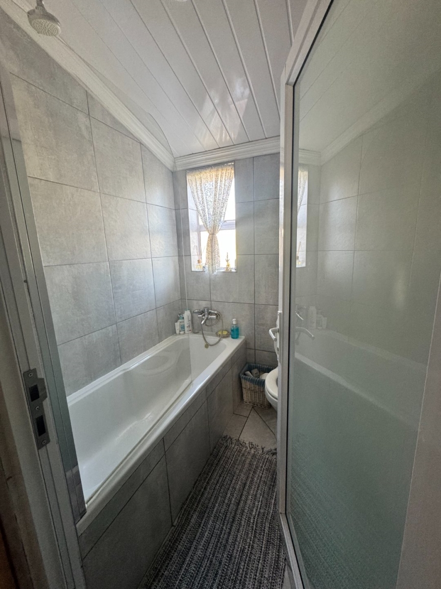  Bedroom Property for Sale in Bonteheuwel Western Cape